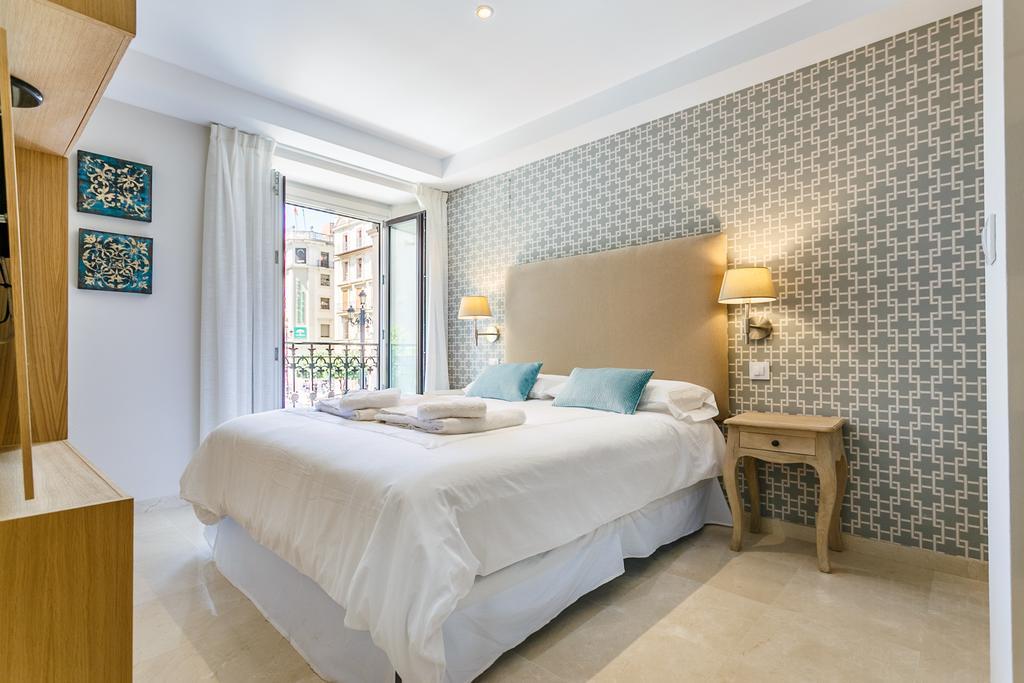 Apartamento Living By Cathedral Севиля Екстериор снимка