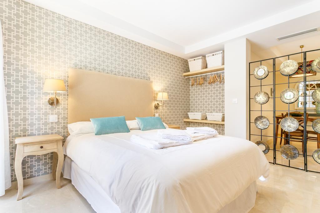 Apartamento Living By Cathedral Севиля Екстериор снимка