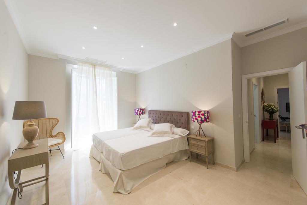 Apartamento Living By Cathedral Севиля Екстериор снимка