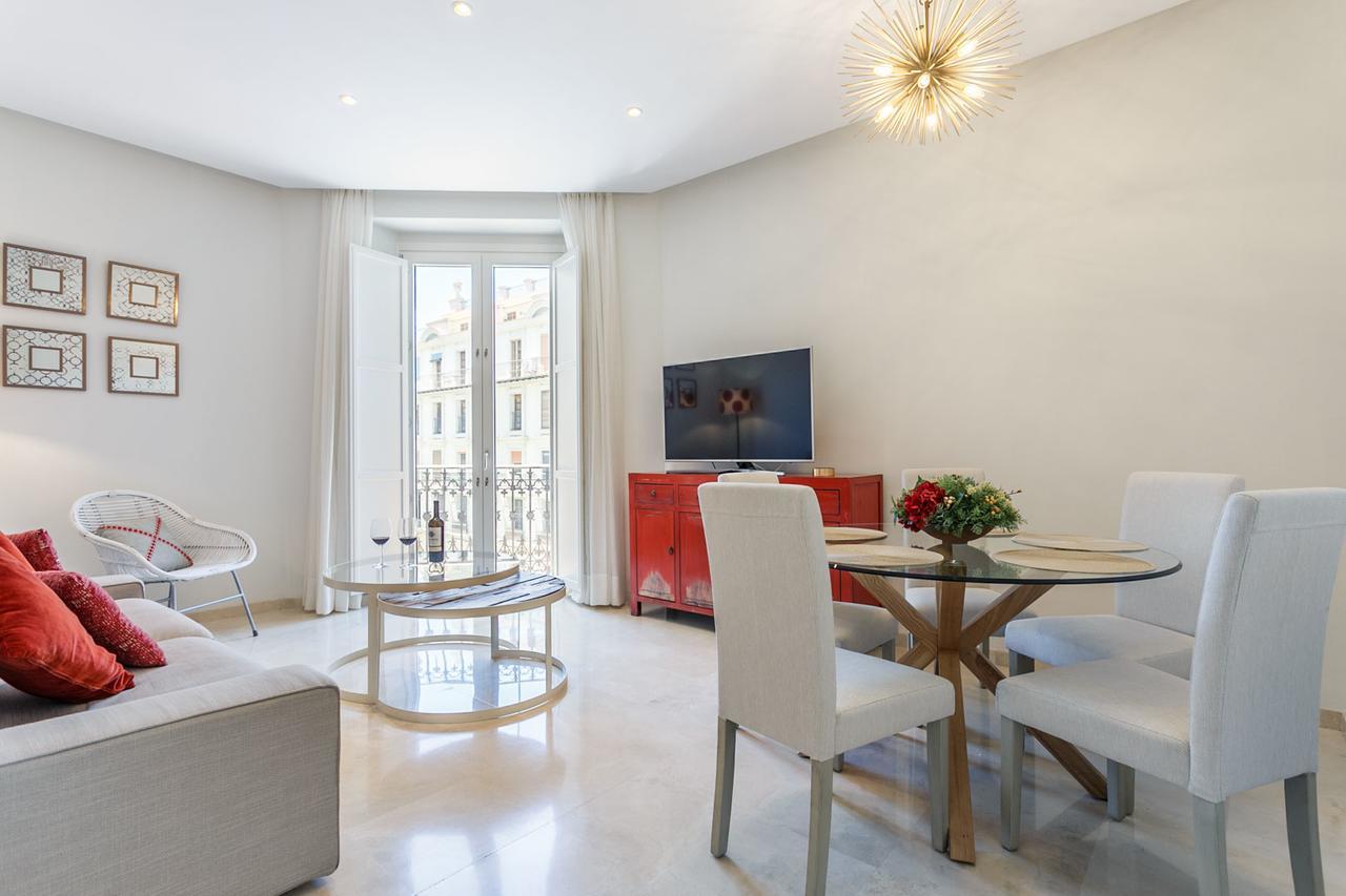 Apartamento Living By Cathedral Севиля Екстериор снимка